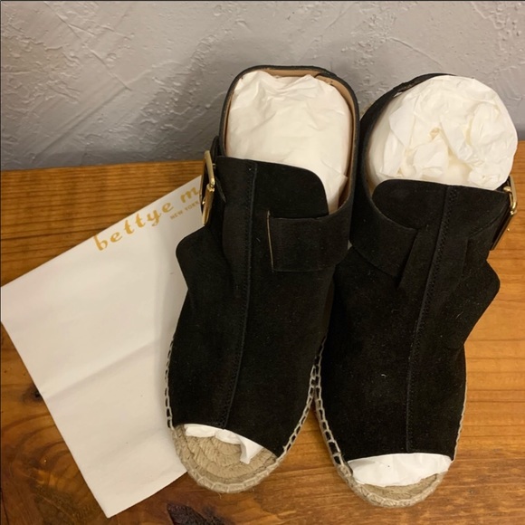 Bettye Muller Dawn Suede Espadrille Wedge - Picture 5 of 7